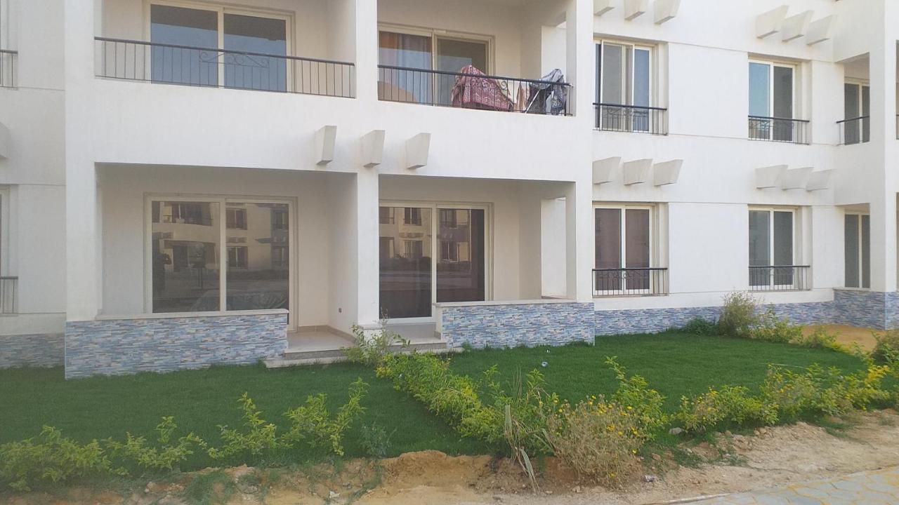 شاليه فرش فندقي بقرية بالميرا بيتش العين السخنه للعائلات Ain Sukhna Exterior foto